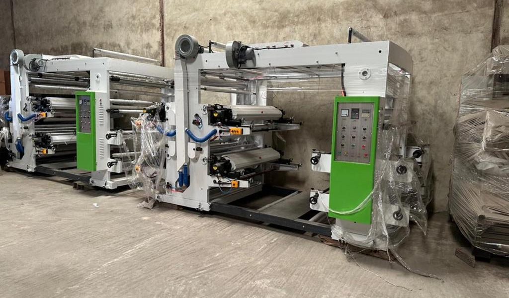 4 Colour Flexo Nylon Printing Machine YT4-1200 picture