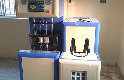 Semi-Automatic PET Bottle Blowing Machine HZ880