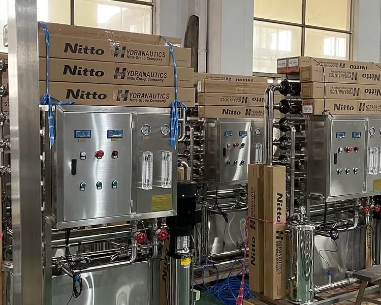 Reverse Osmosis Machine 2000L on display