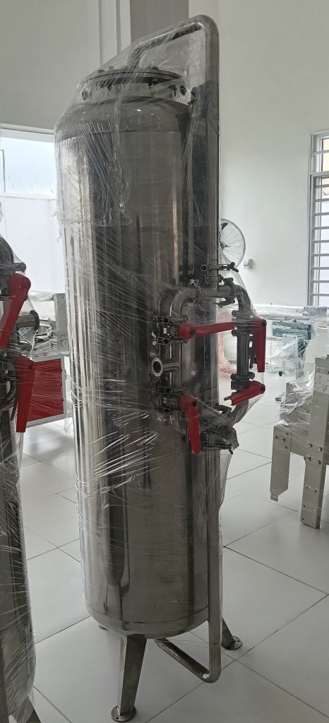 5000L stainless steel water treatment filter tank in Nigeria